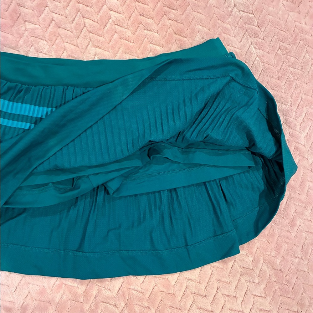 adidas Turquoise and Green Athletic Skirt - Picture 2 of 5